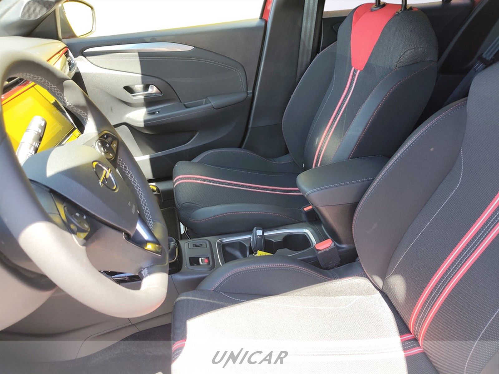 UNICAR Opel Corsa