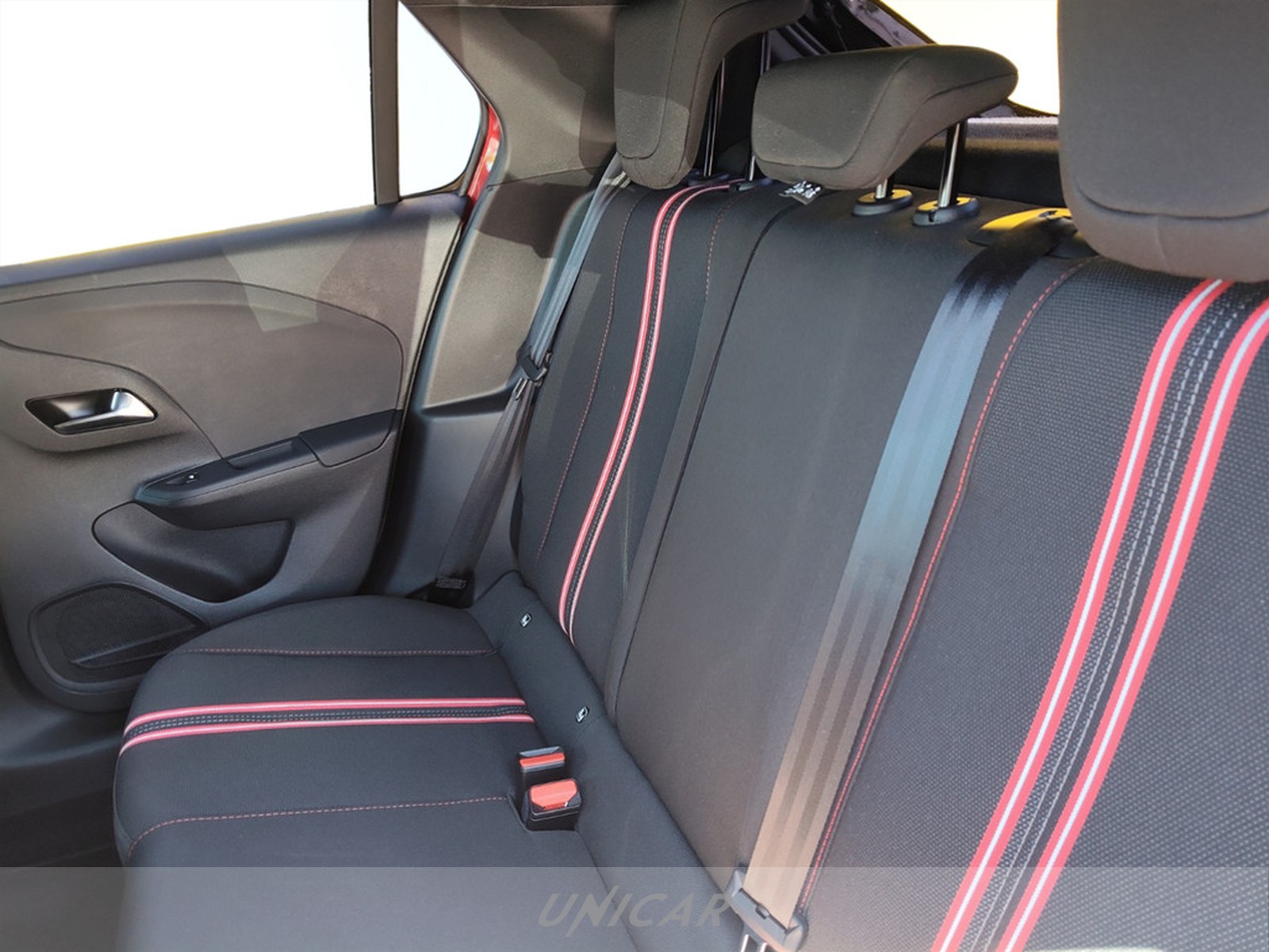 UNICAR Opel Corsa