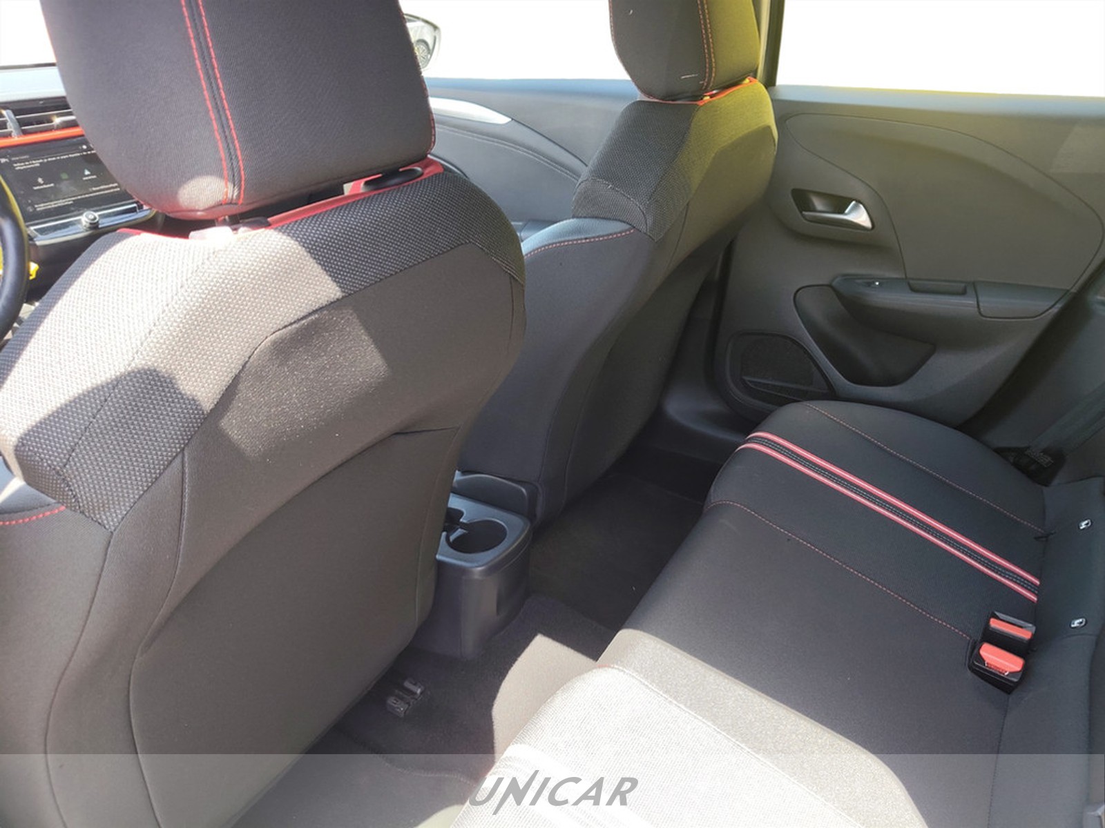 UNICAR Opel Corsa