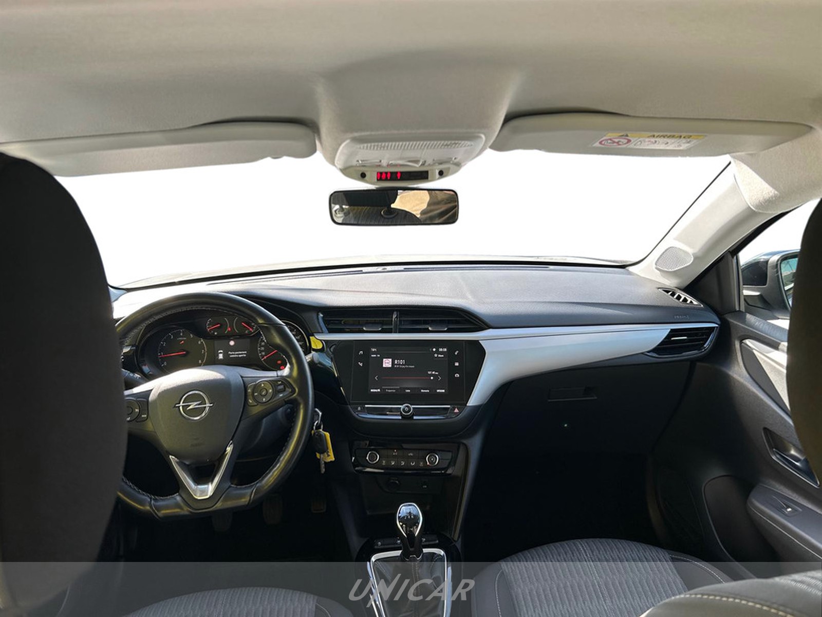 UNICAR Opel Corsa