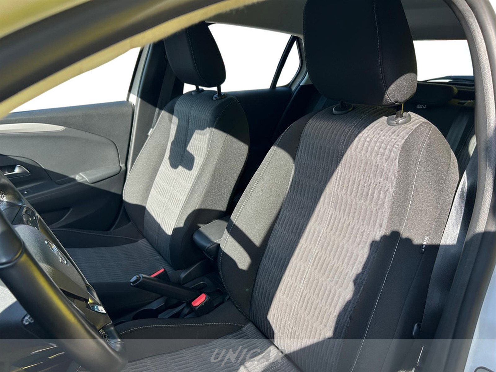 UNICAR Opel Corsa