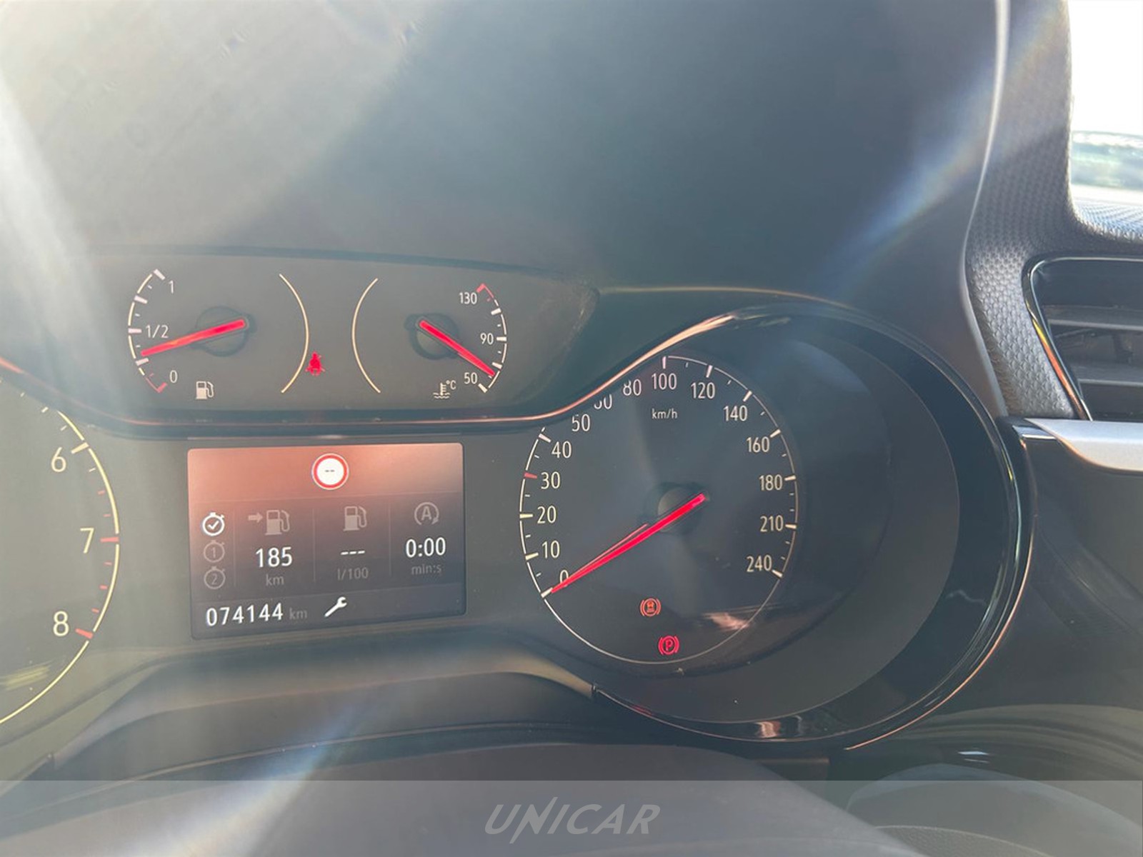UNICAR Opel Corsa
