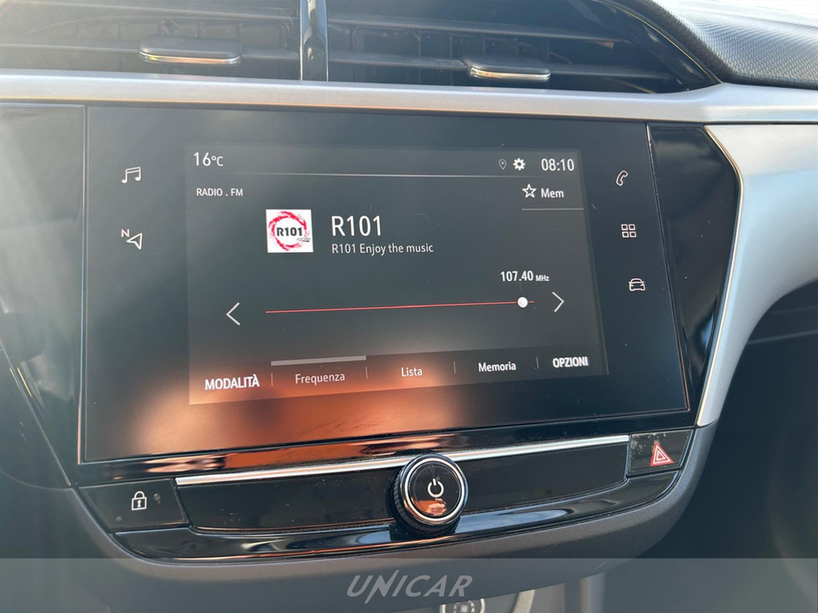 UNICAR Opel Corsa