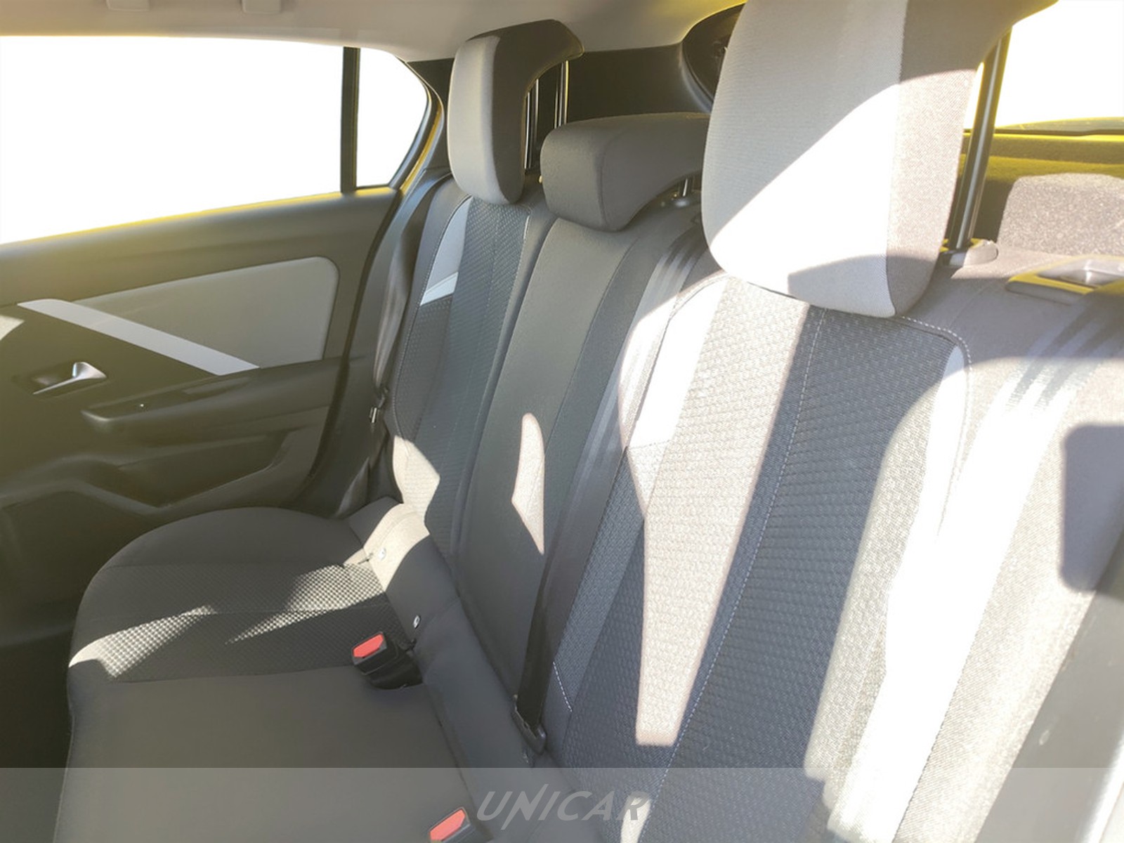 UNICAR Opel Astra