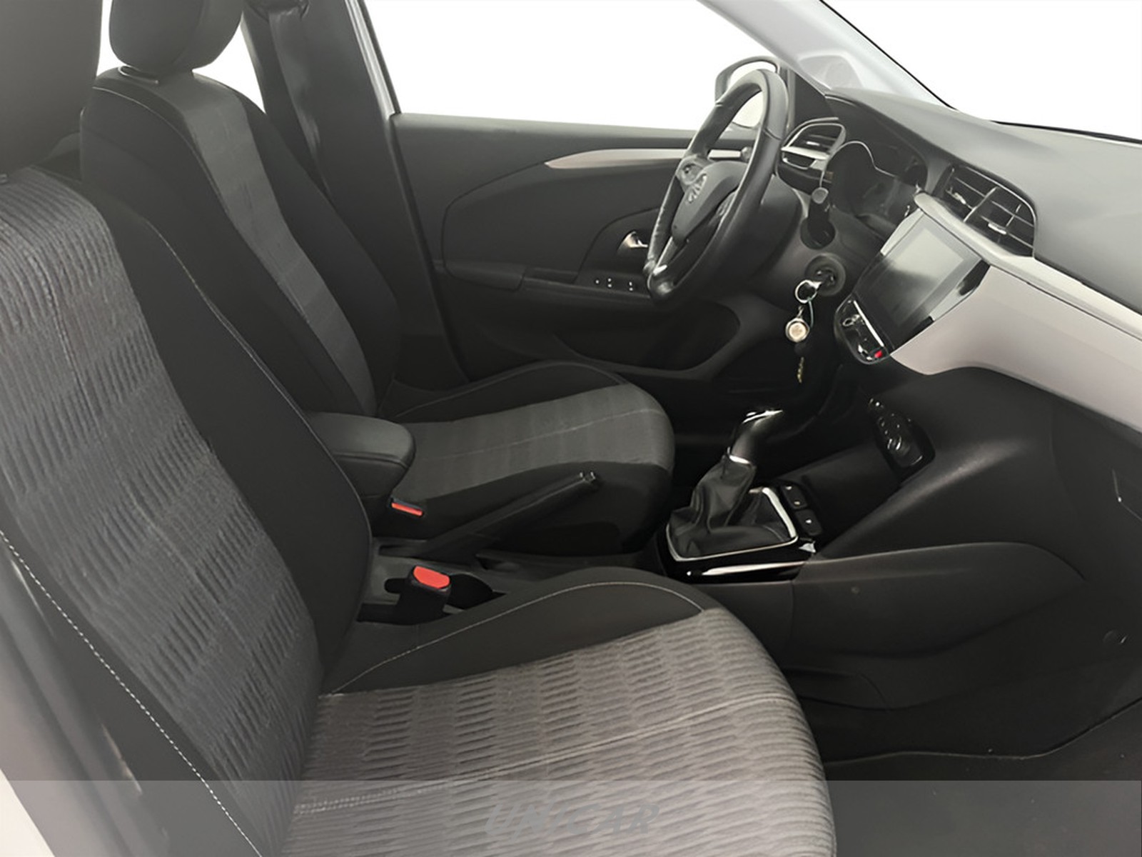 UNICAR Opel Corsa