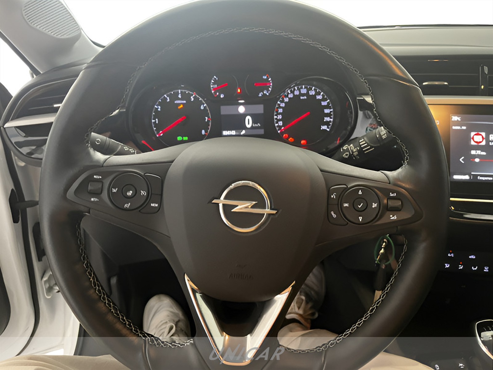 UNICAR Opel Corsa