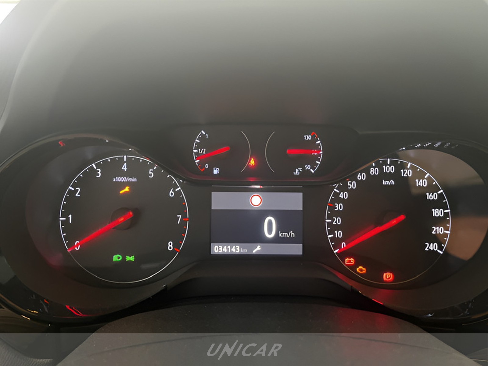 UNICAR Opel Corsa