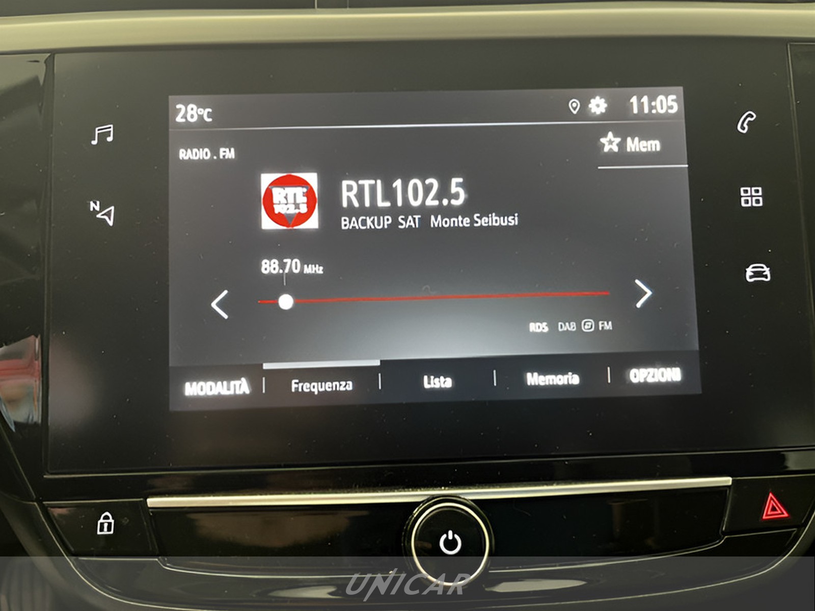 UNICAR Opel Corsa