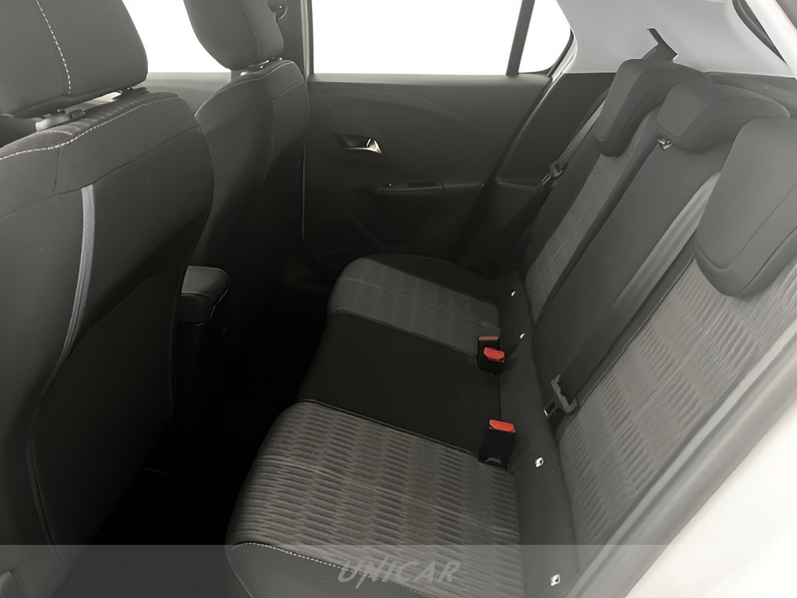 UNICAR Opel Corsa