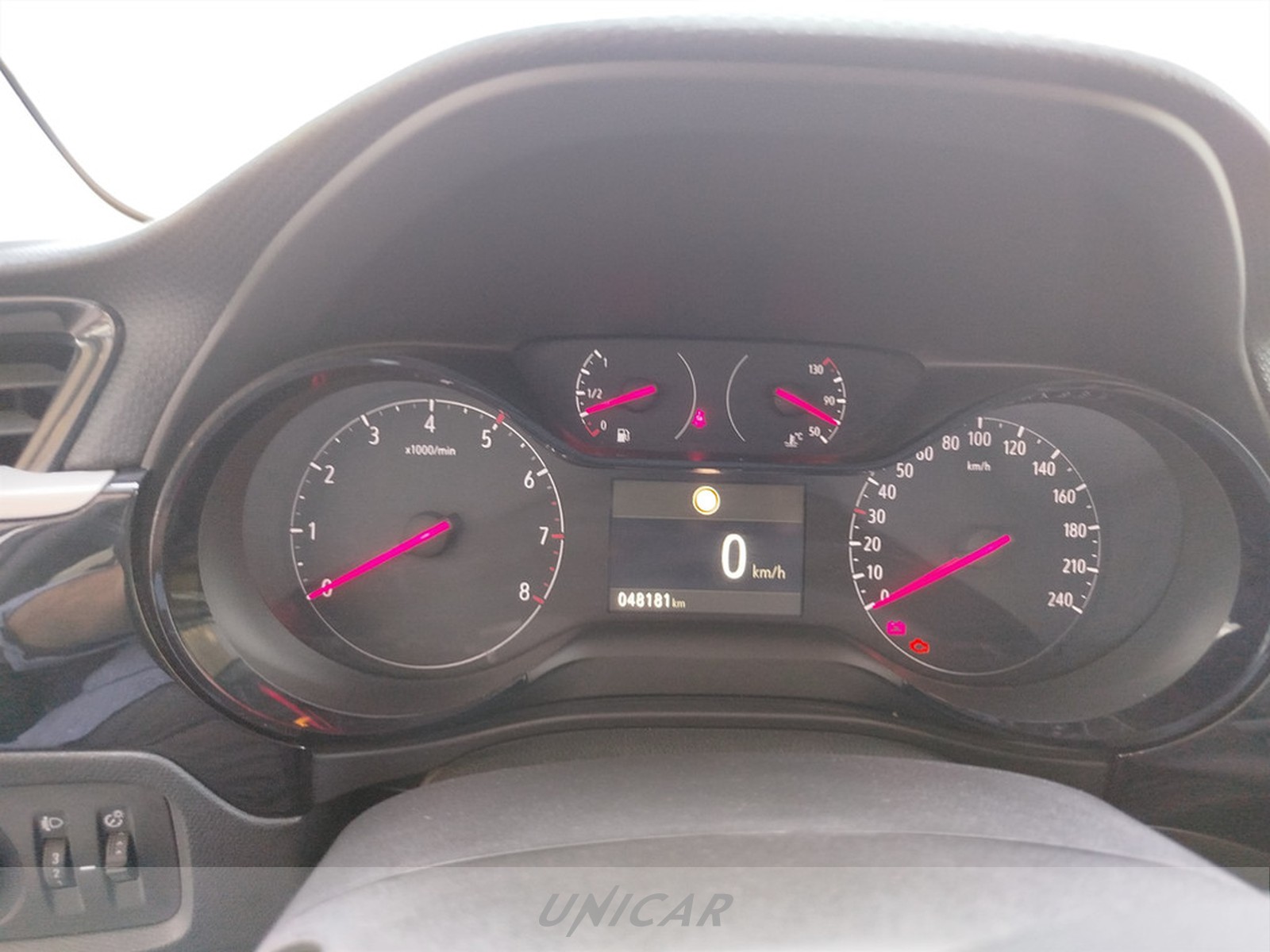 UNICAR Opel Corsa