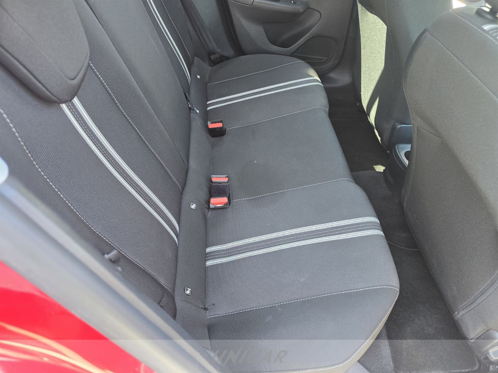 UNICAR Opel Corsa