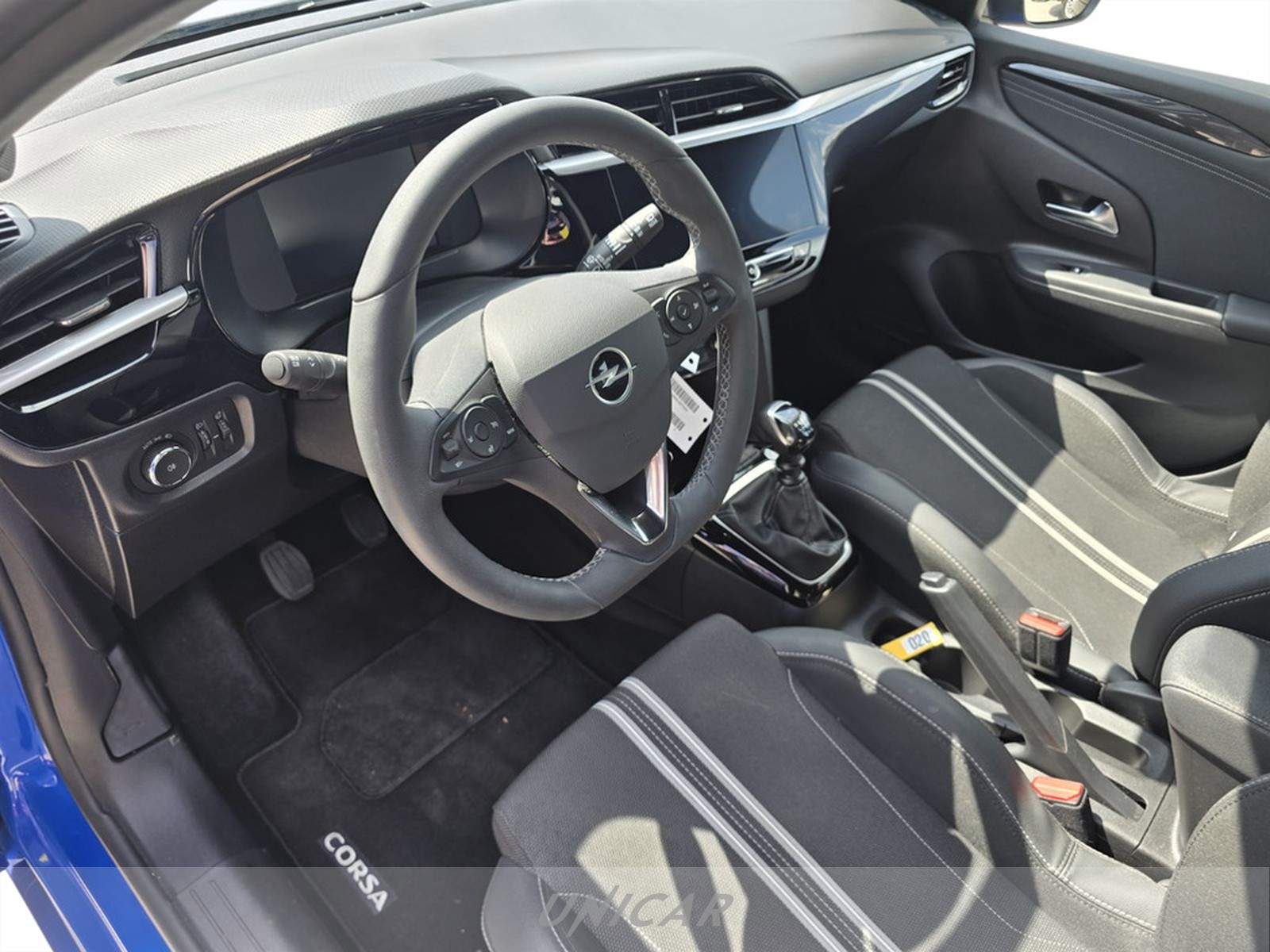 UNICAR Opel Corsa