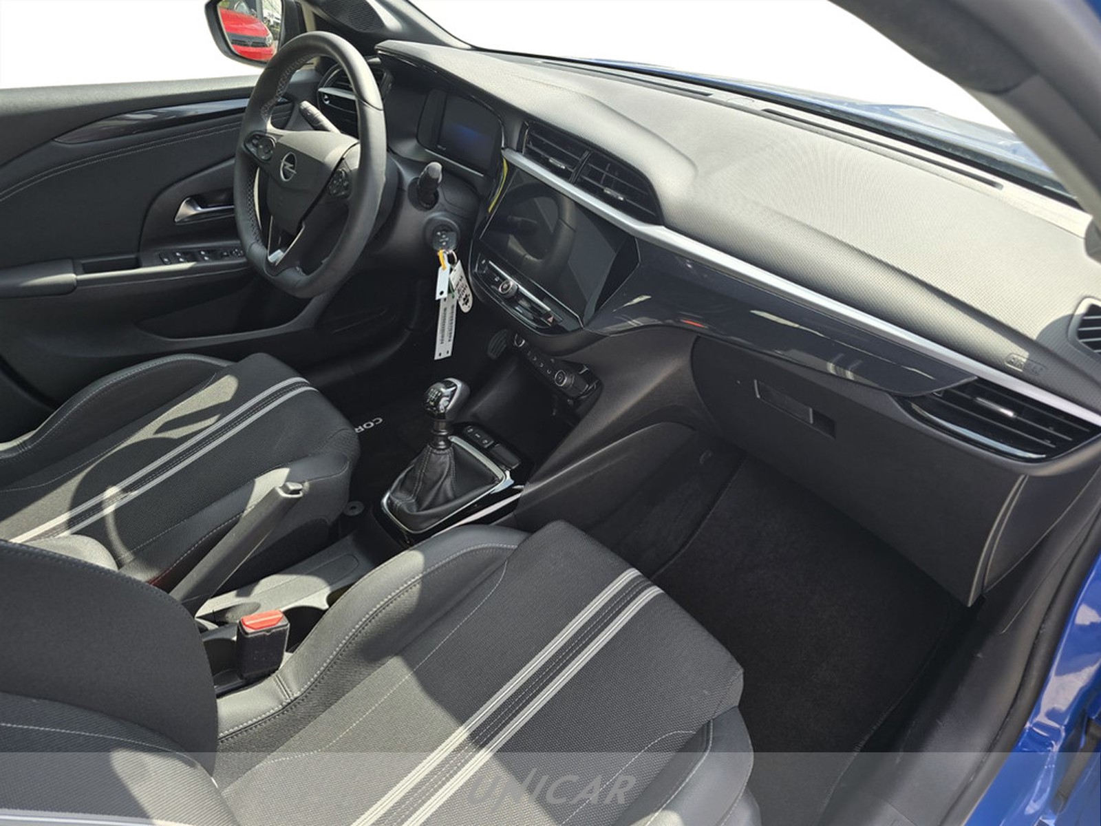 UNICAR Opel Corsa