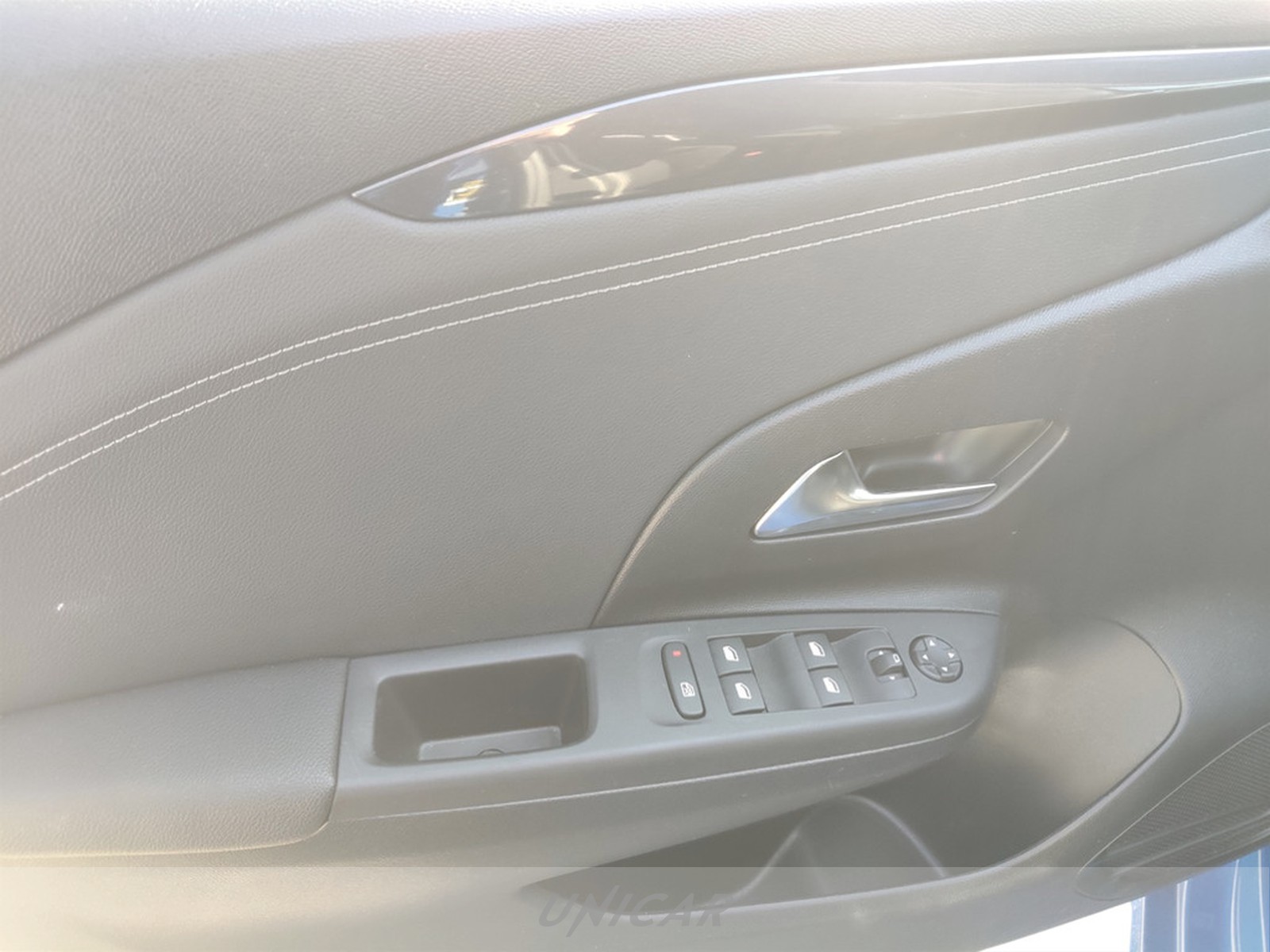 UNICAR Opel Corsa