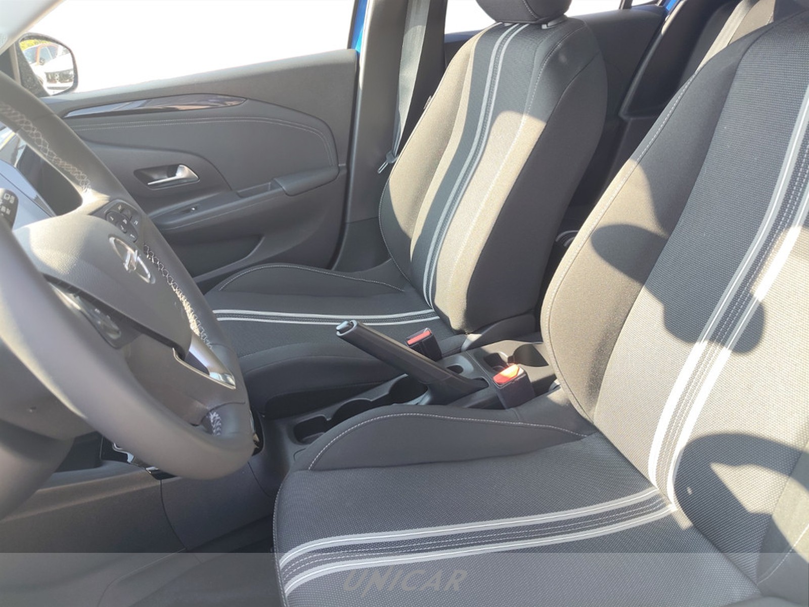 UNICAR Opel Corsa