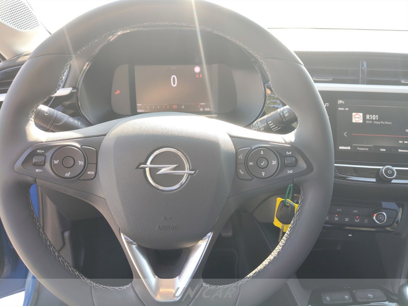 UNICAR Opel Corsa