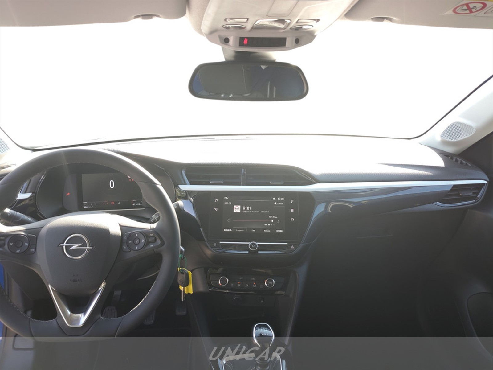 UNICAR Opel Corsa