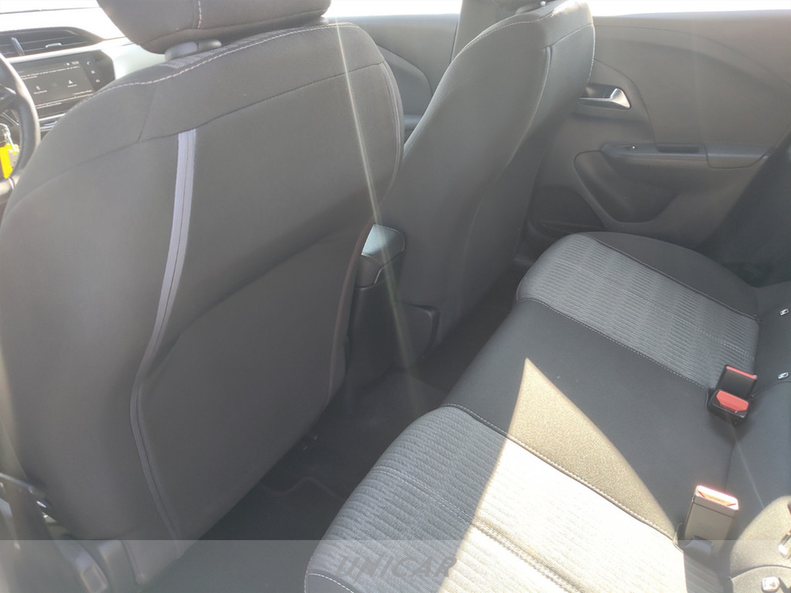 UNICAR Opel Corsa