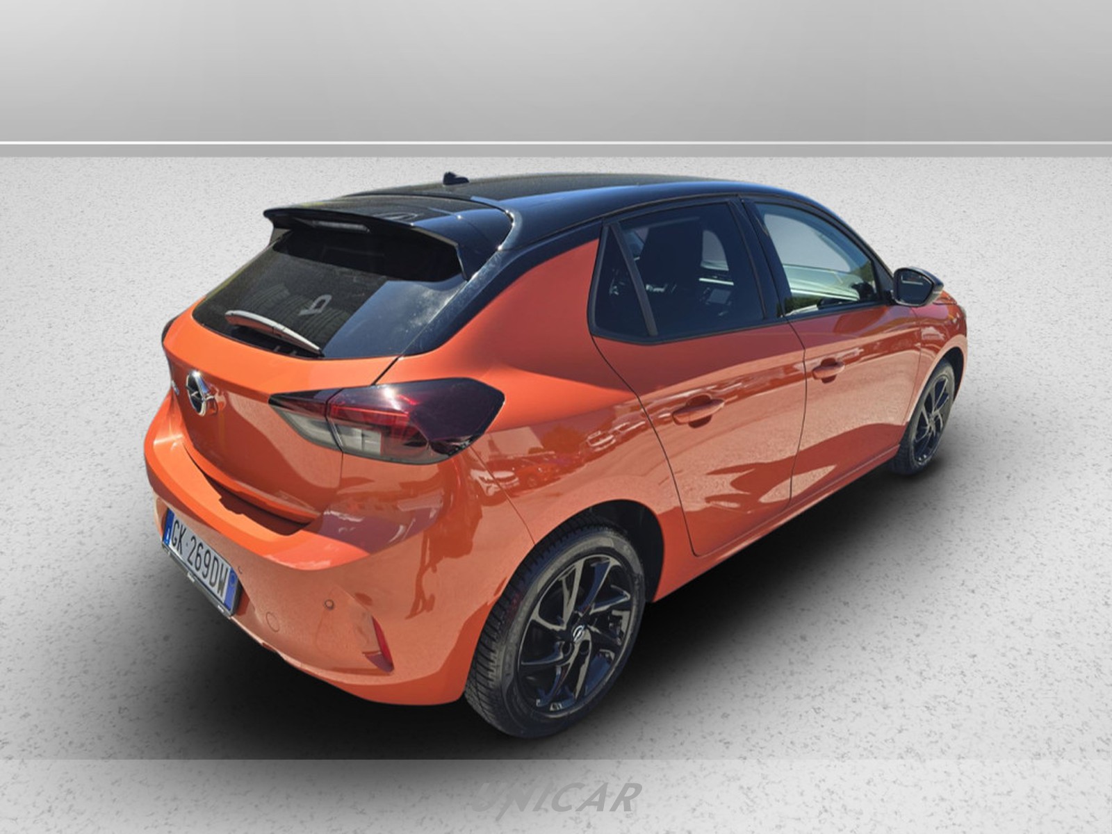 UNICAR Opel Corsa