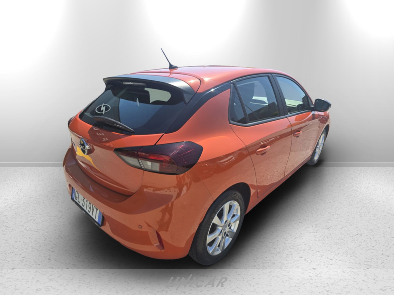 UNICAR Opel Corsa