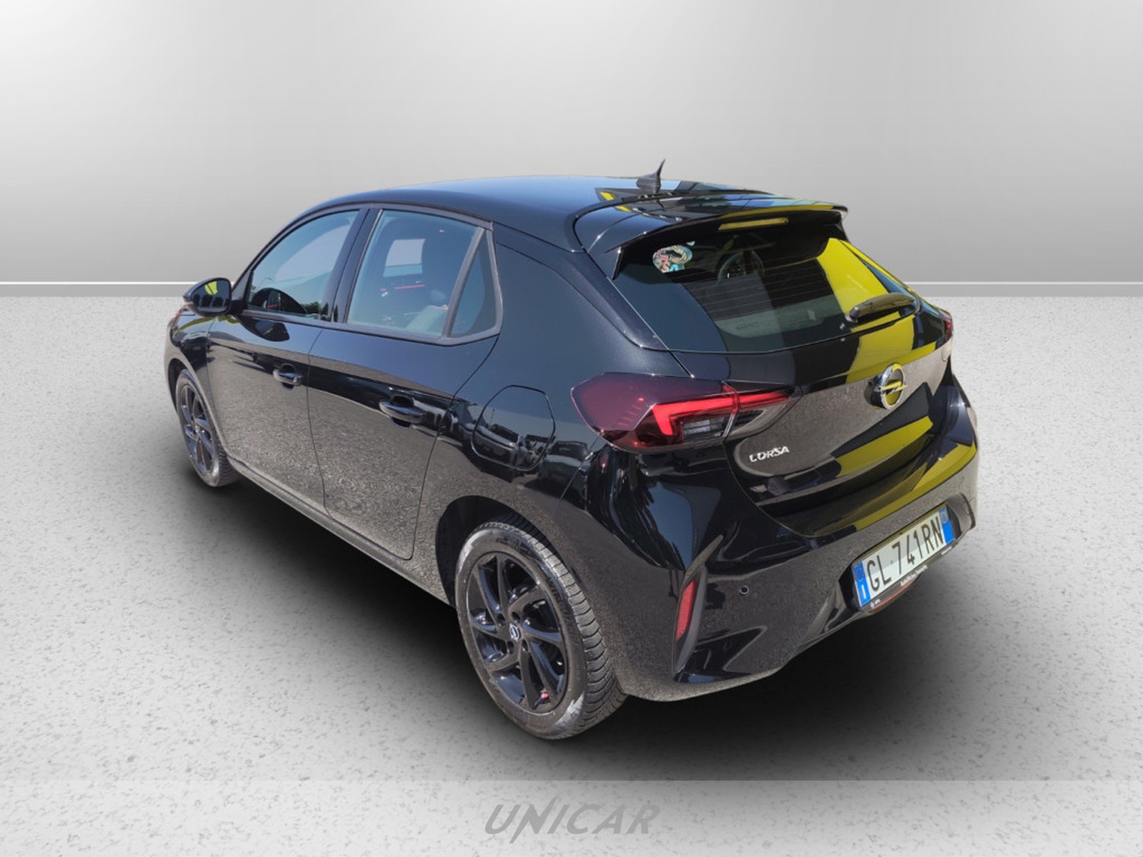 UNICAR Opel Corsa