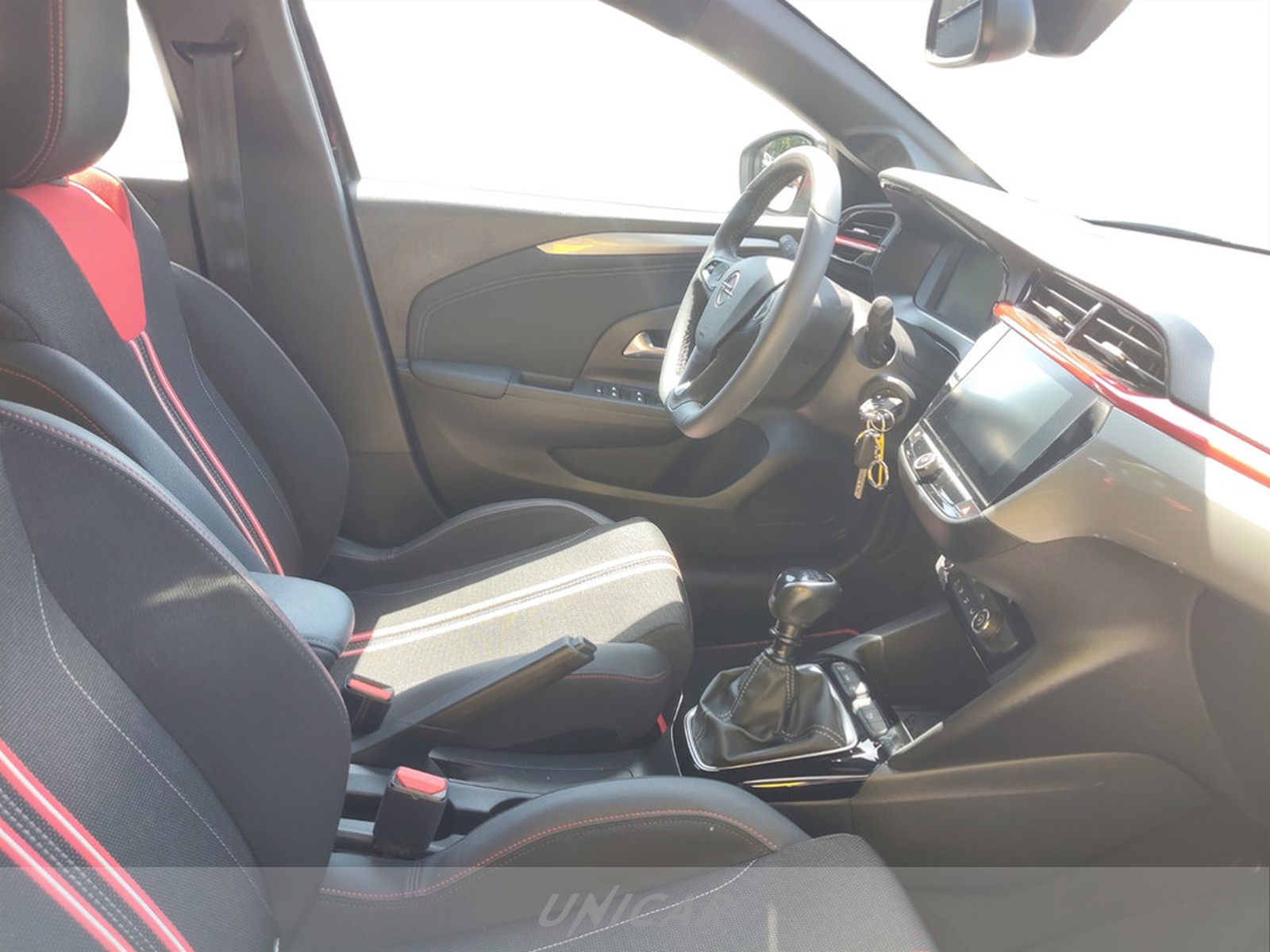 UNICAR Opel Corsa
