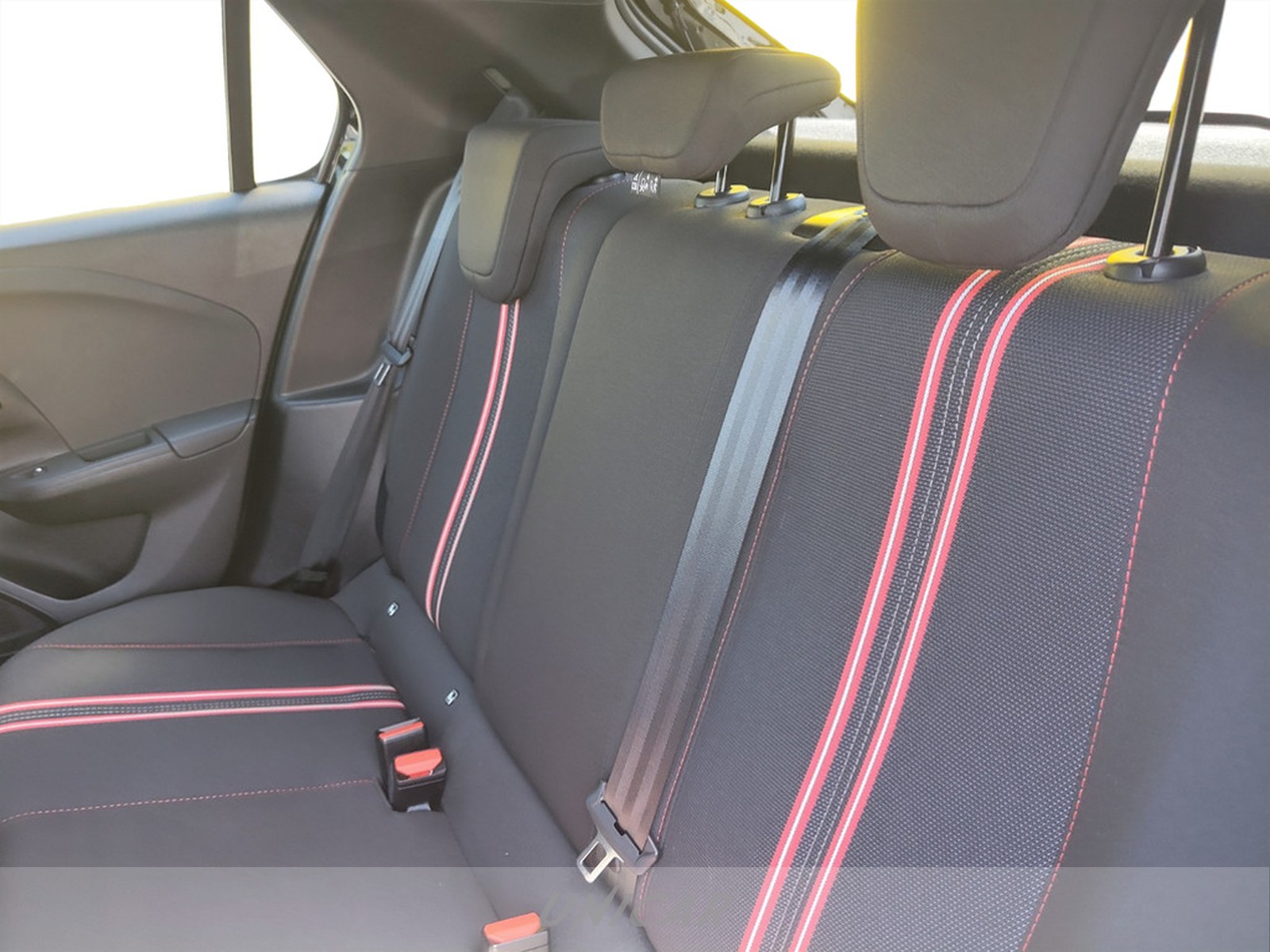 UNICAR Opel Corsa