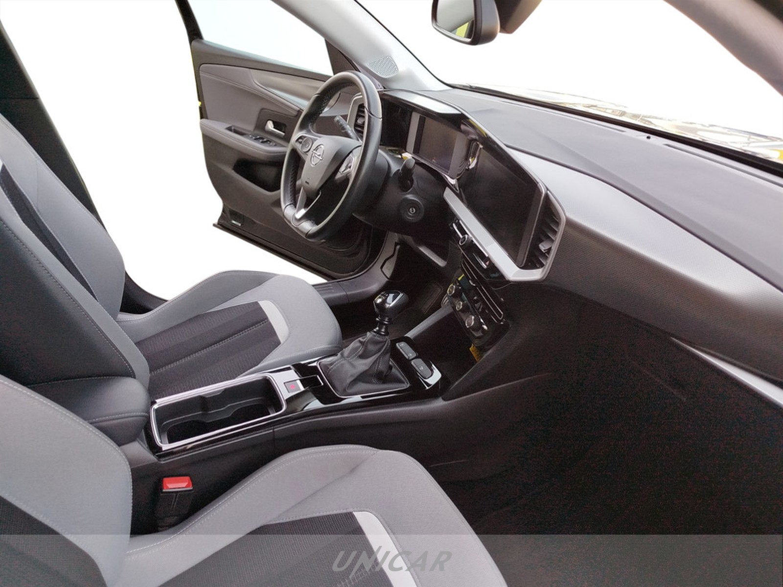 UNICAR Opel Mokka