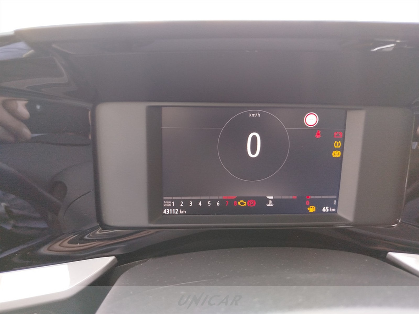 UNICAR Opel Mokka