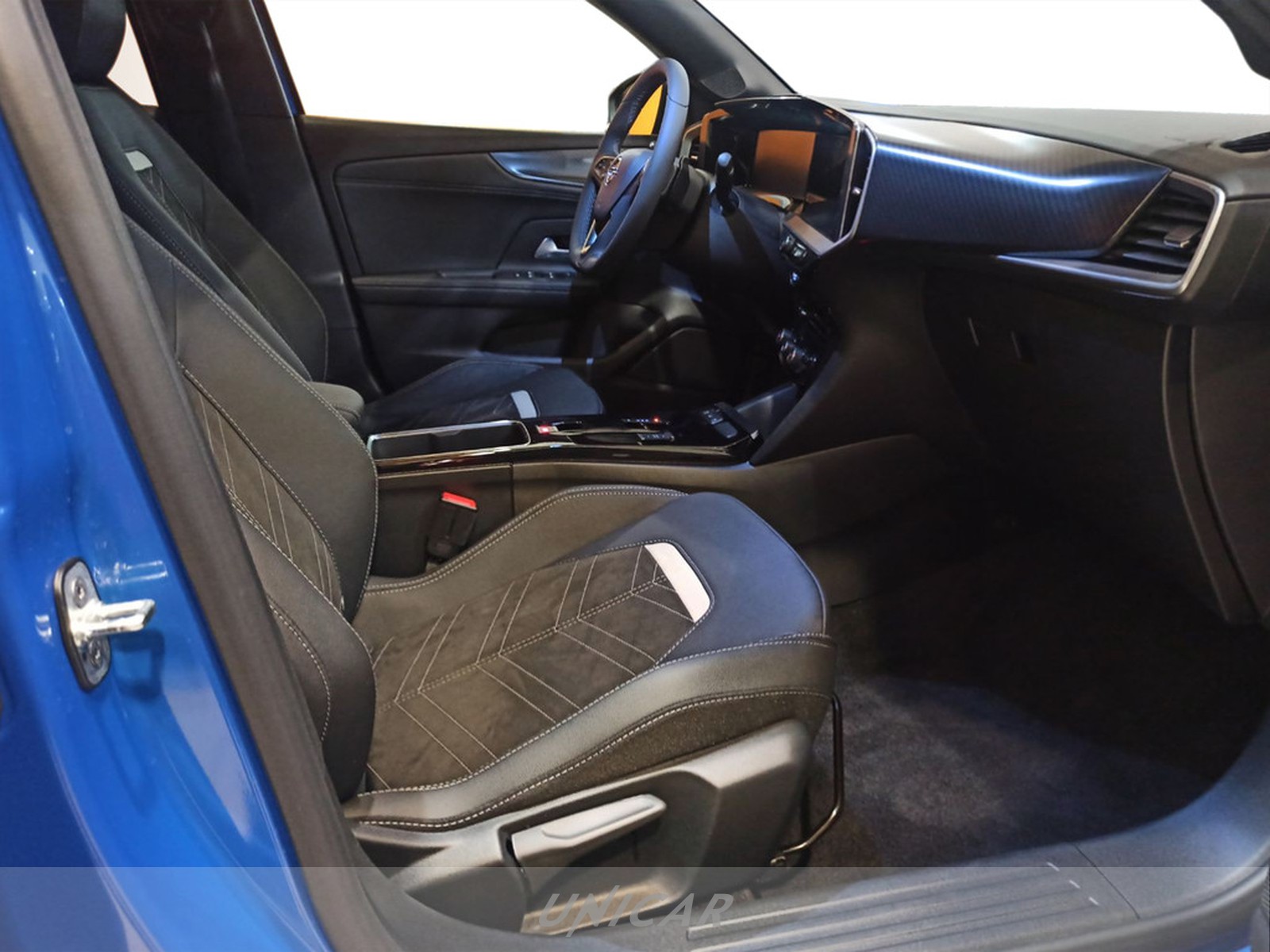 UNICAR Opel Mokka