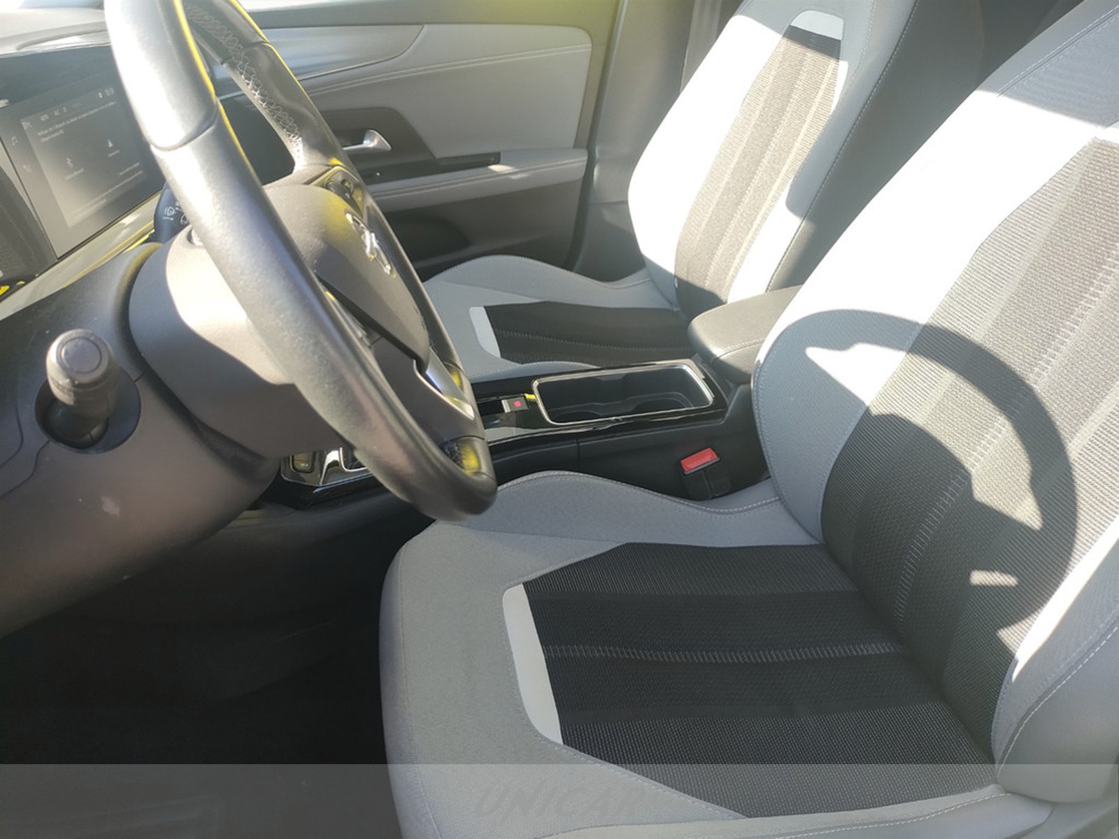 UNICAR Opel Mokka
