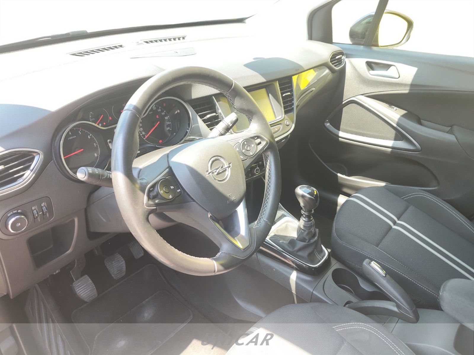 UNICAR Opel Crossland