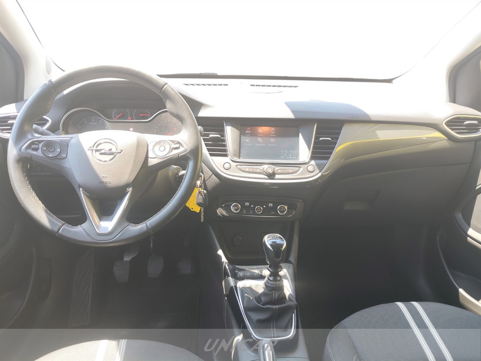 UNICAR Opel Crossland