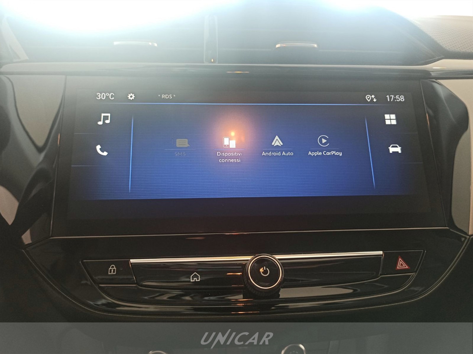 UNICAR Opel Corsa