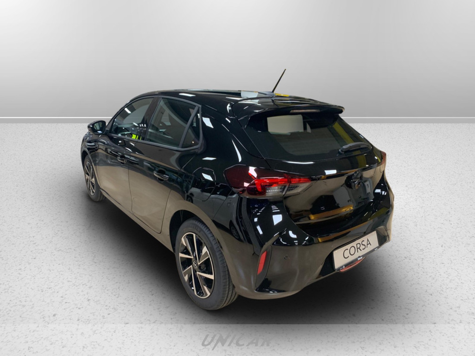 UNICAR Opel Corsa