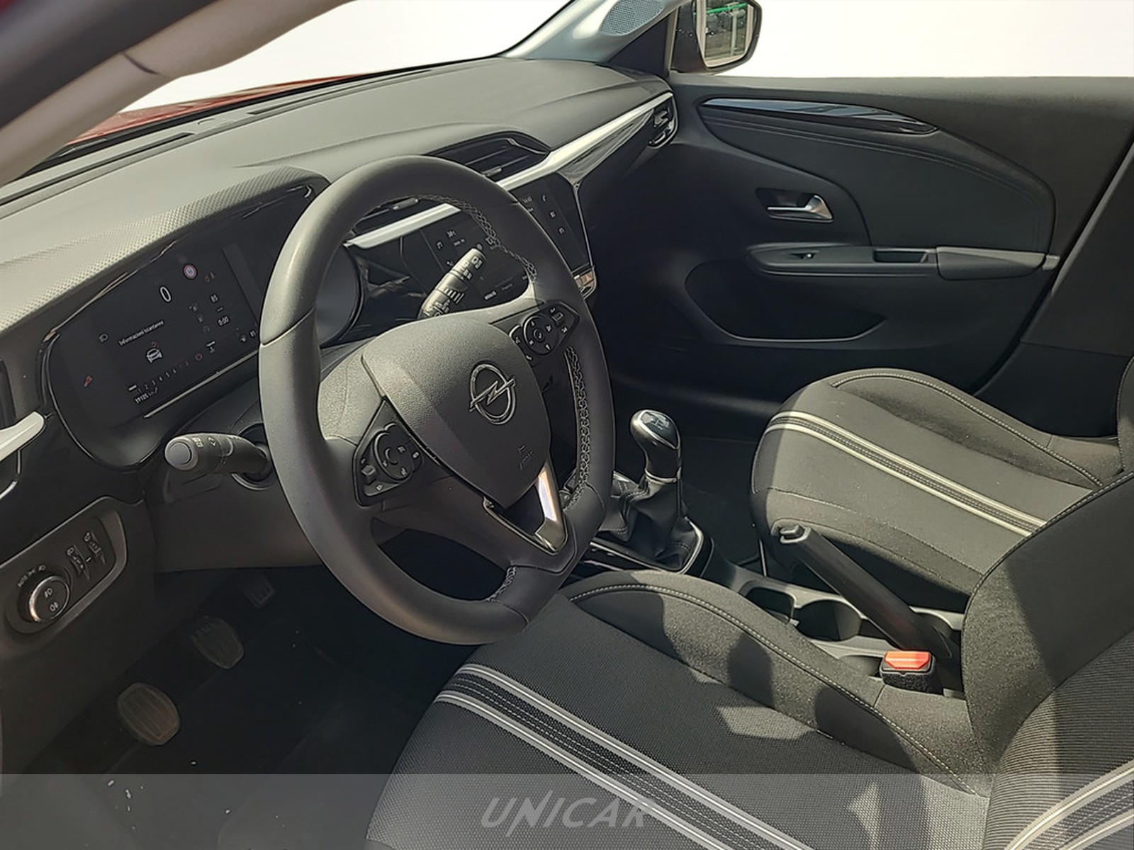UNICAR Opel Corsa