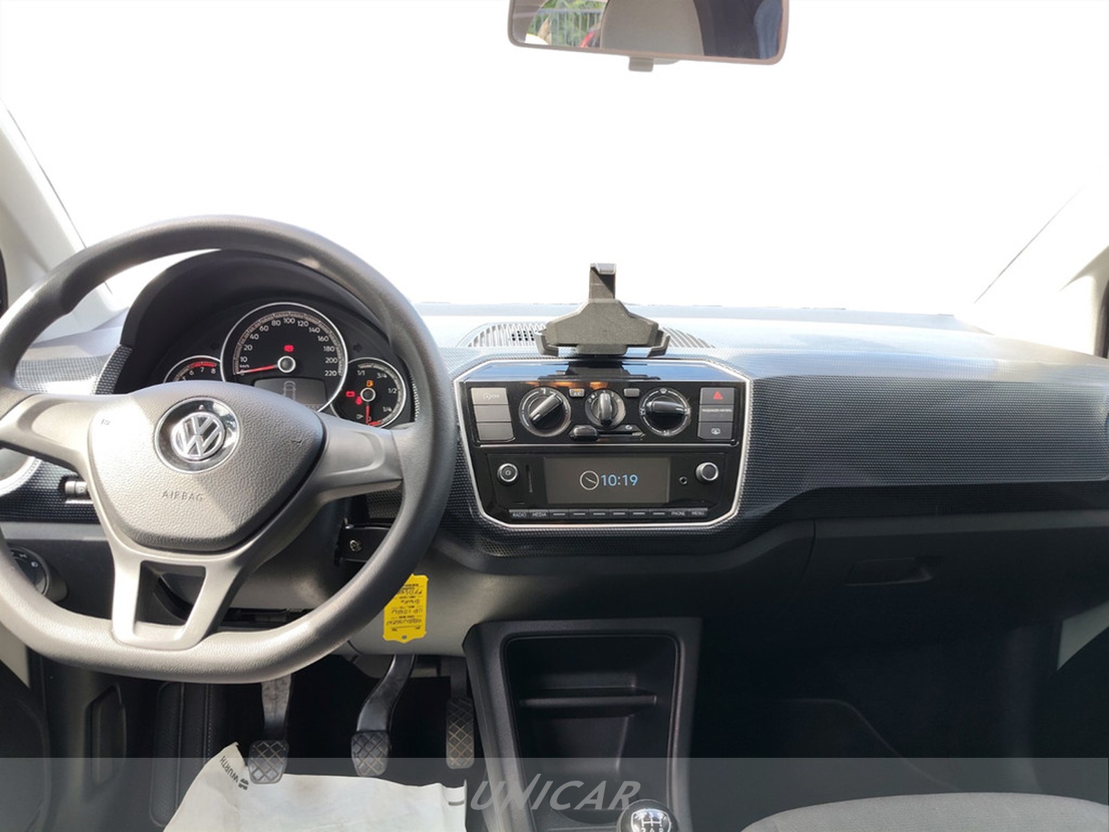 UNICAR Volkswagen up!