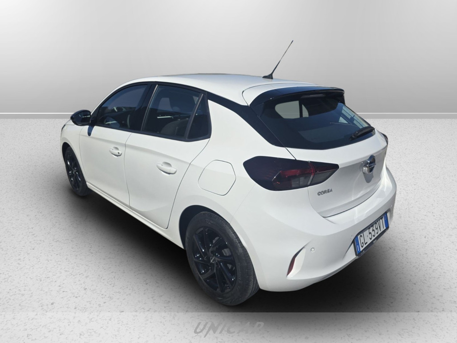 UNICAR Opel Corsa