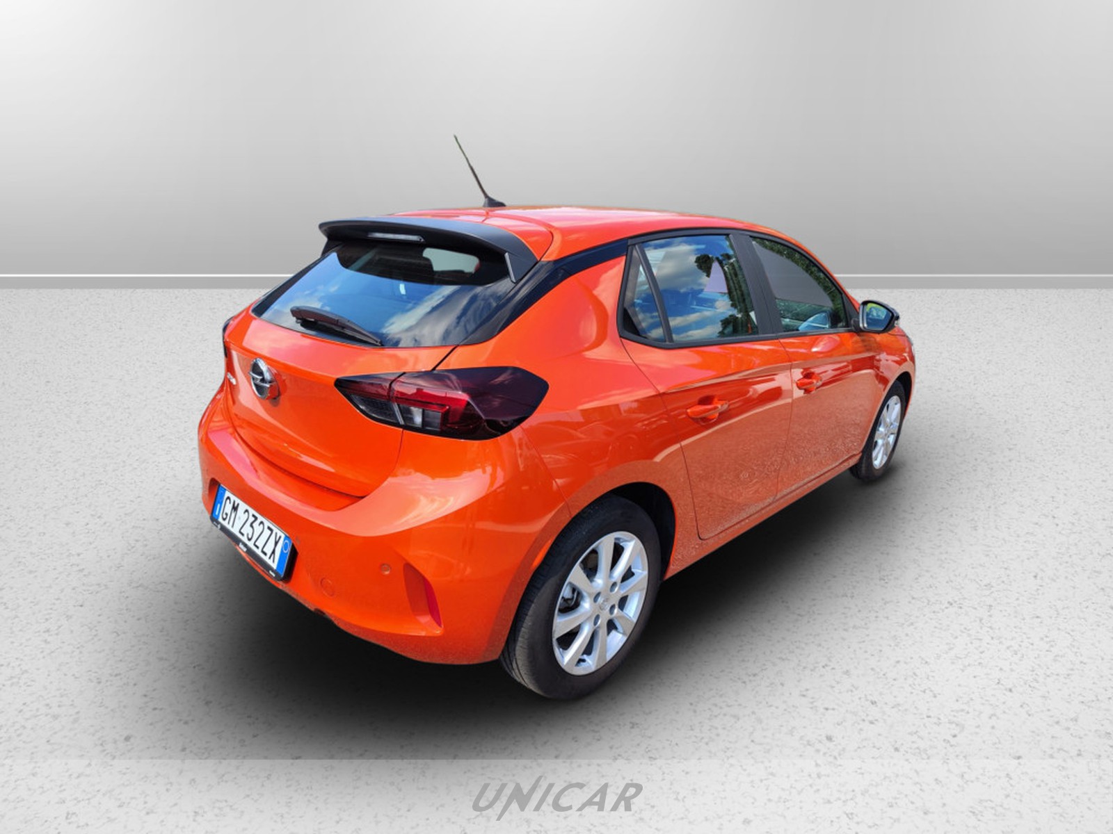 UNICAR Opel Corsa