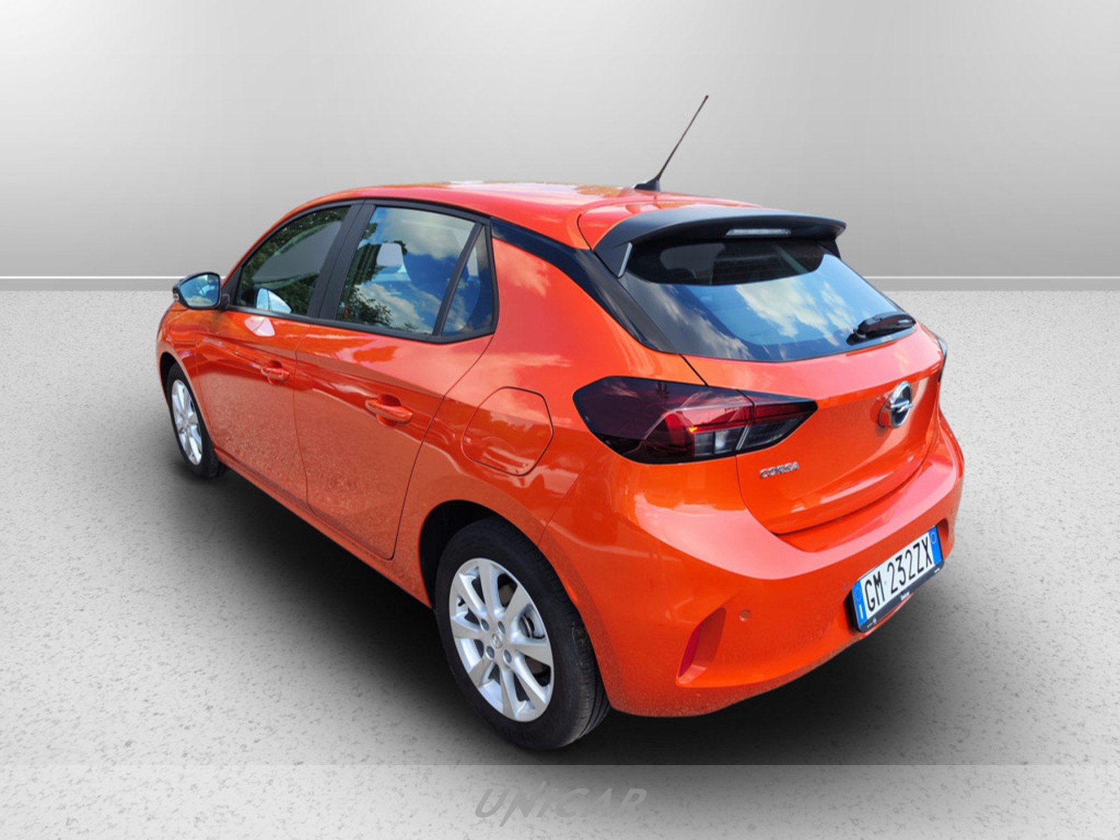 UNICAR Opel Corsa