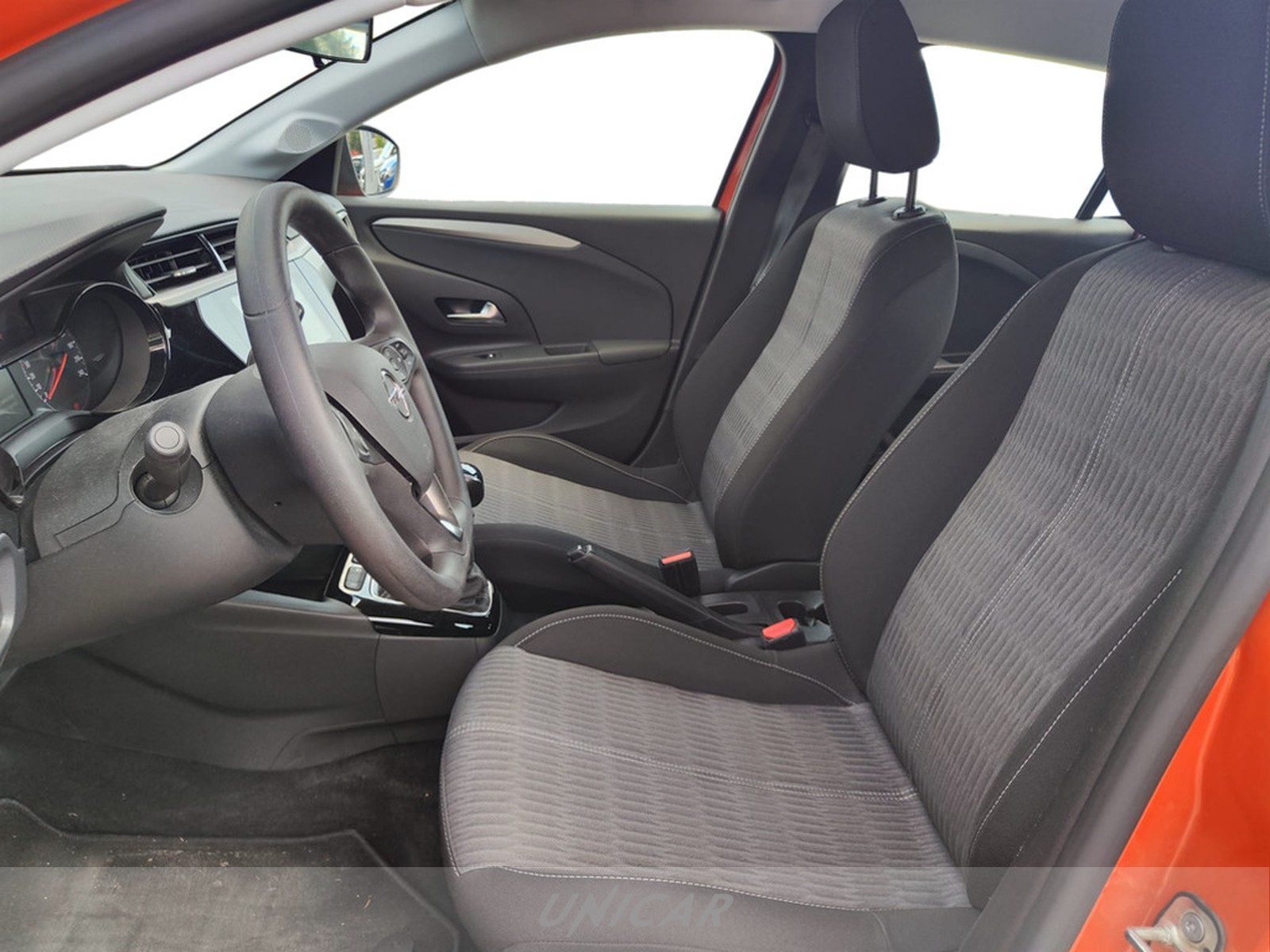 UNICAR Opel Corsa