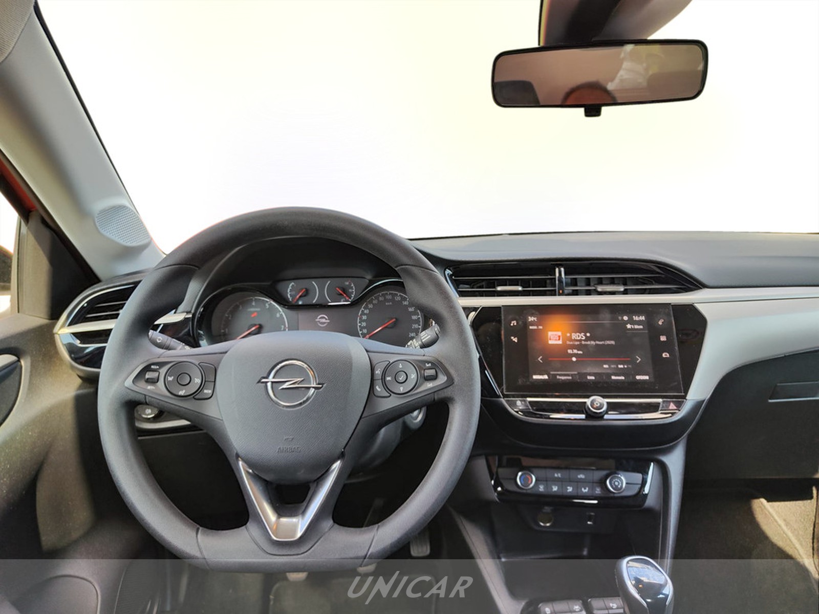 UNICAR Opel Corsa