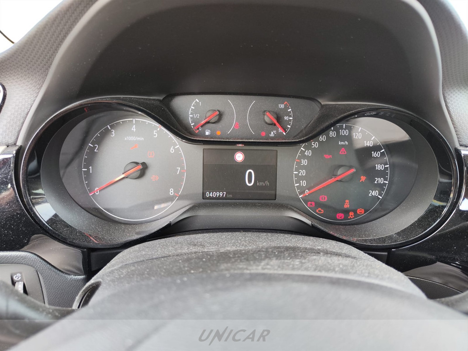 UNICAR Opel Corsa