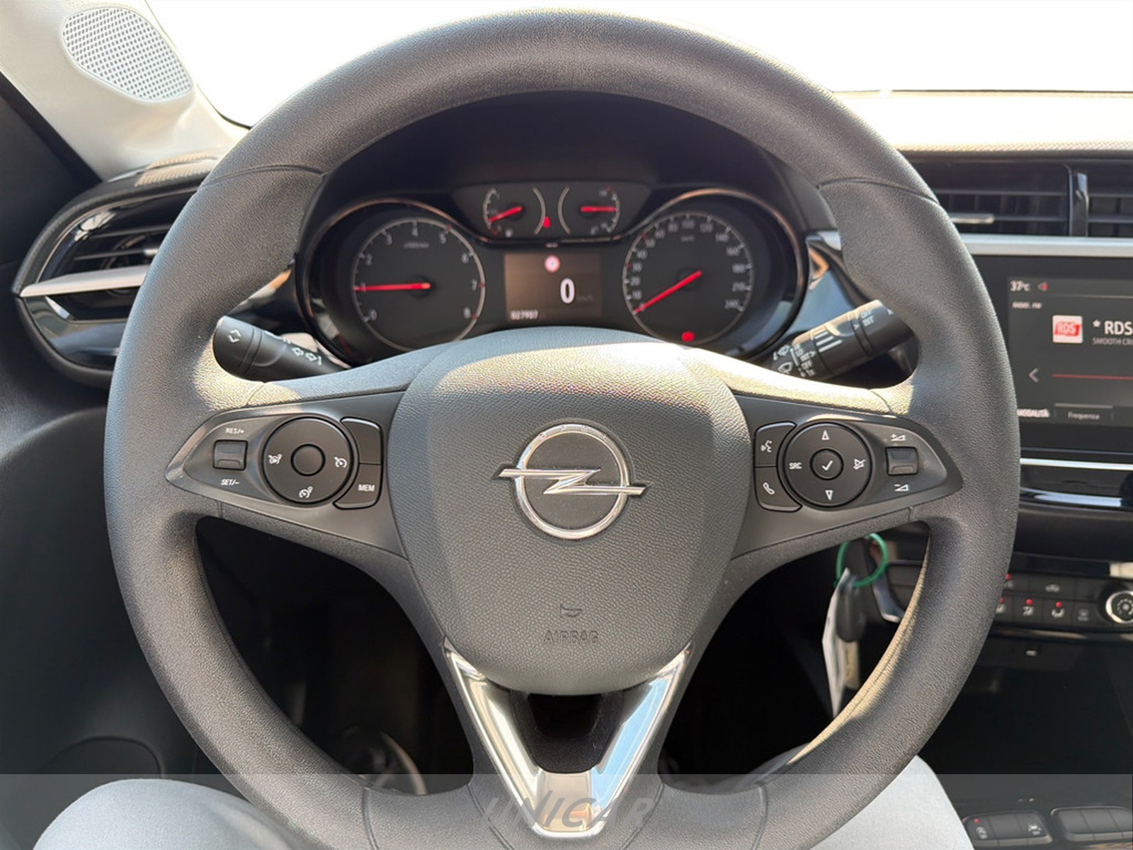 UNICAR Opel Corsa