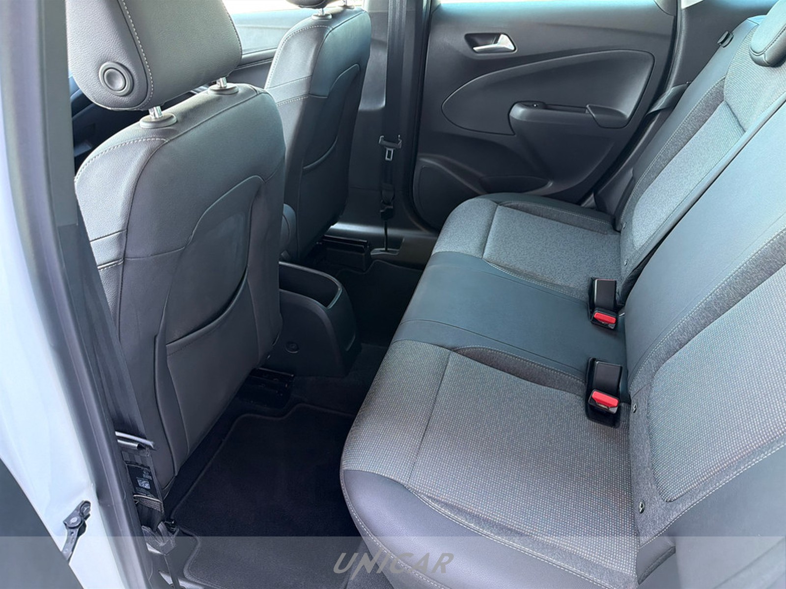 UNICAR Opel Crossland