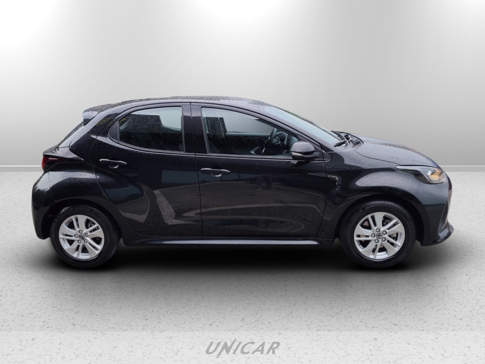 UNICAR Mazda 2