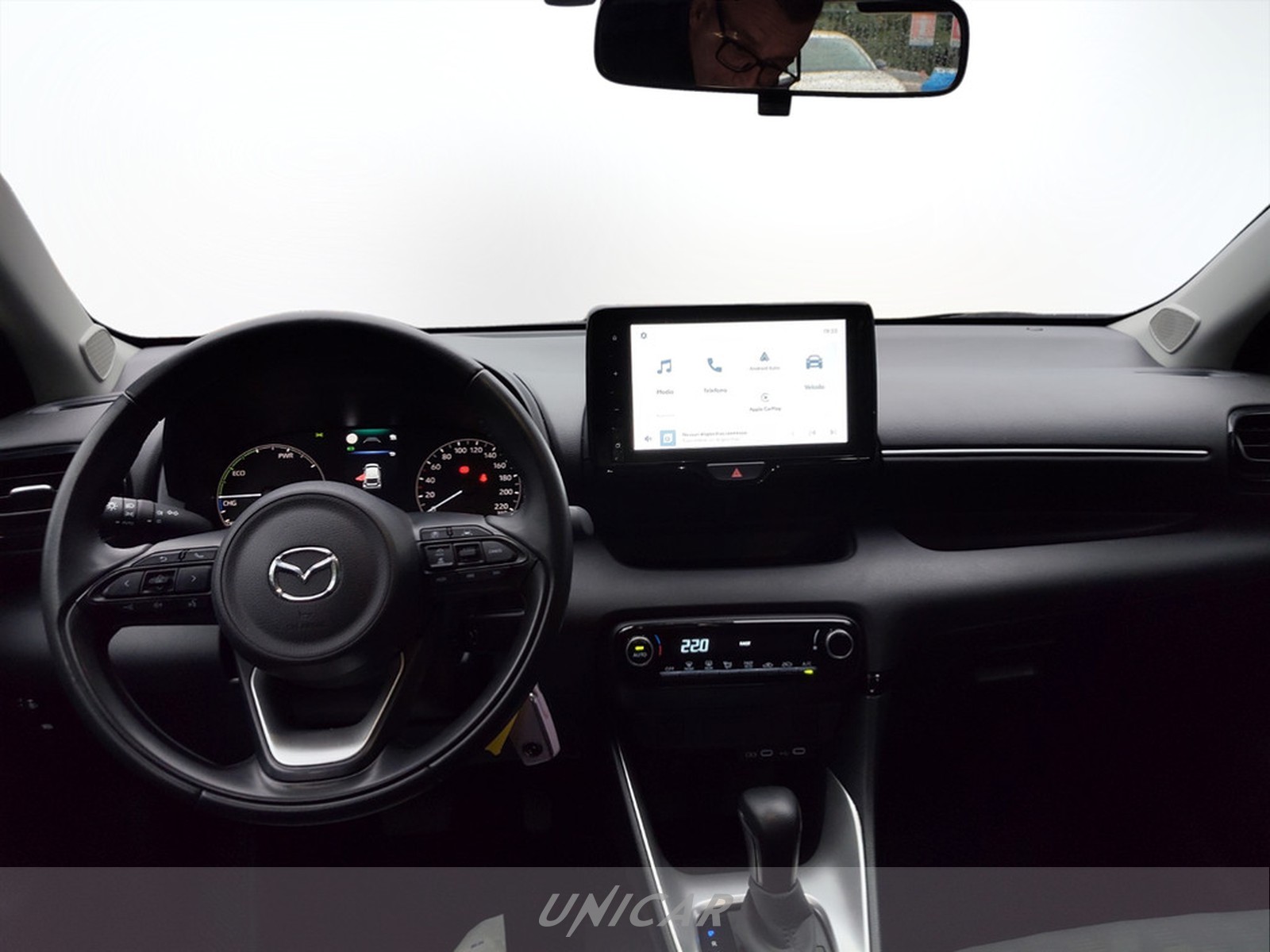UNICAR Mazda 2