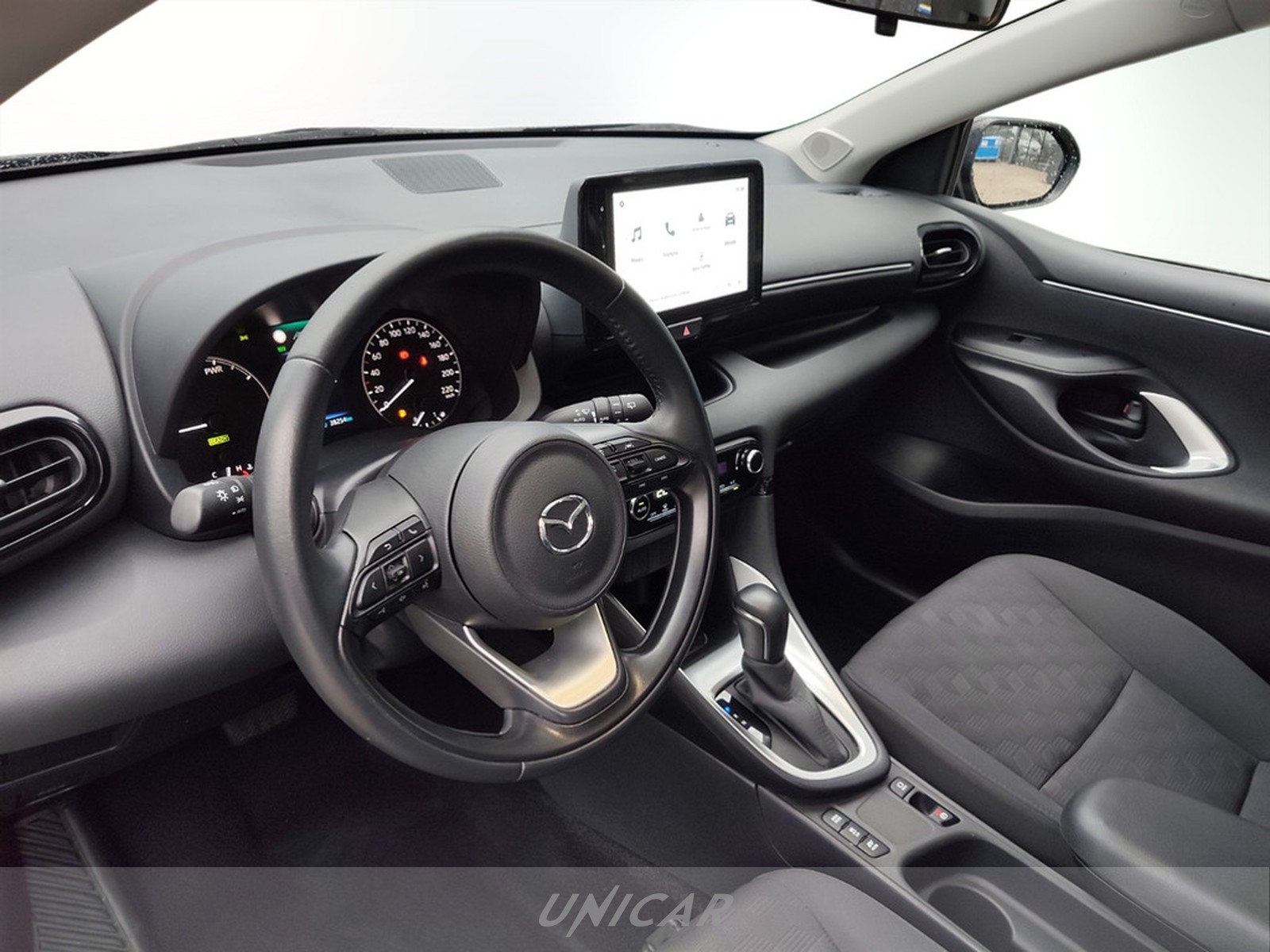 UNICAR Mazda 2