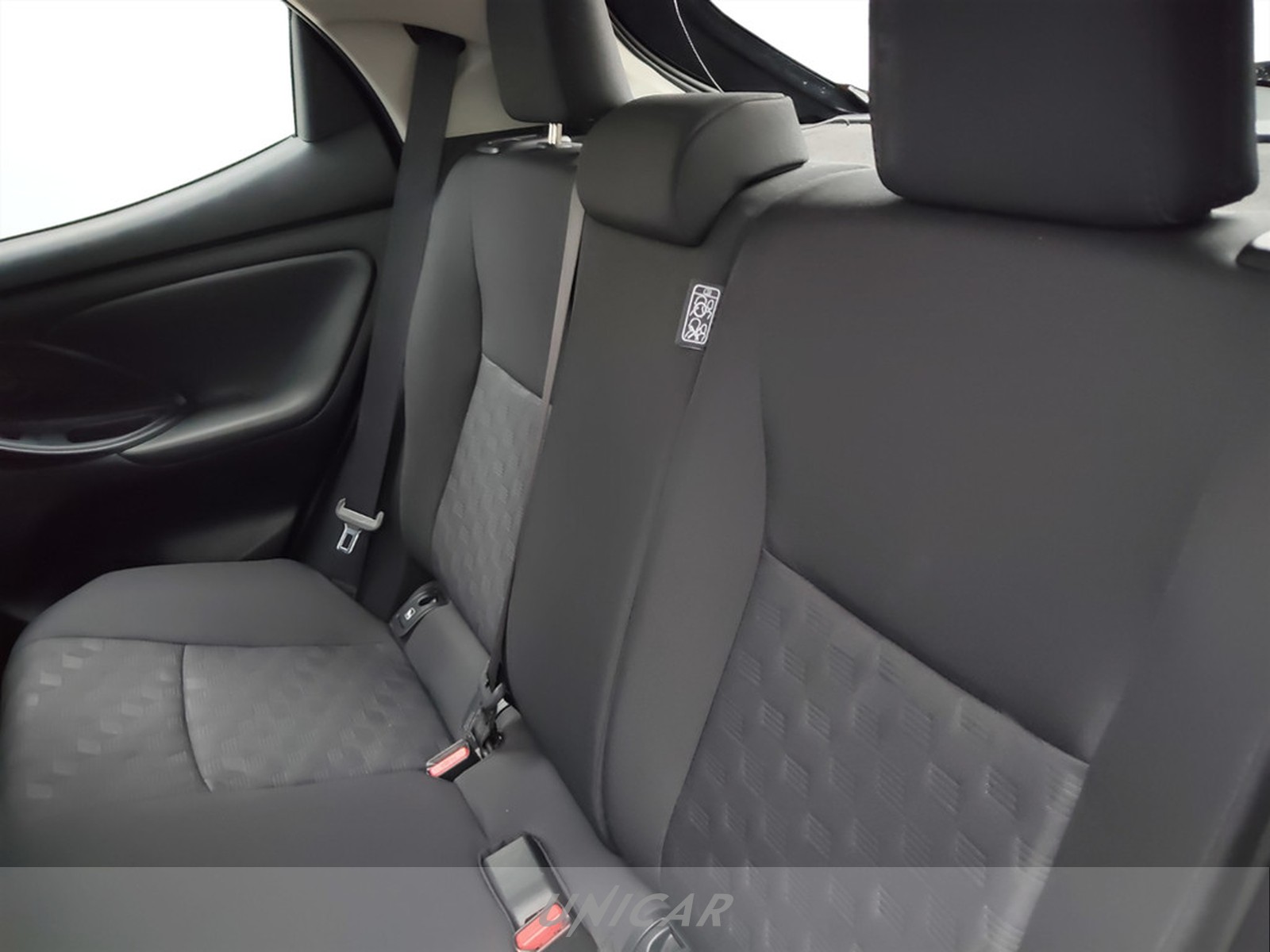 UNICAR Mazda 2