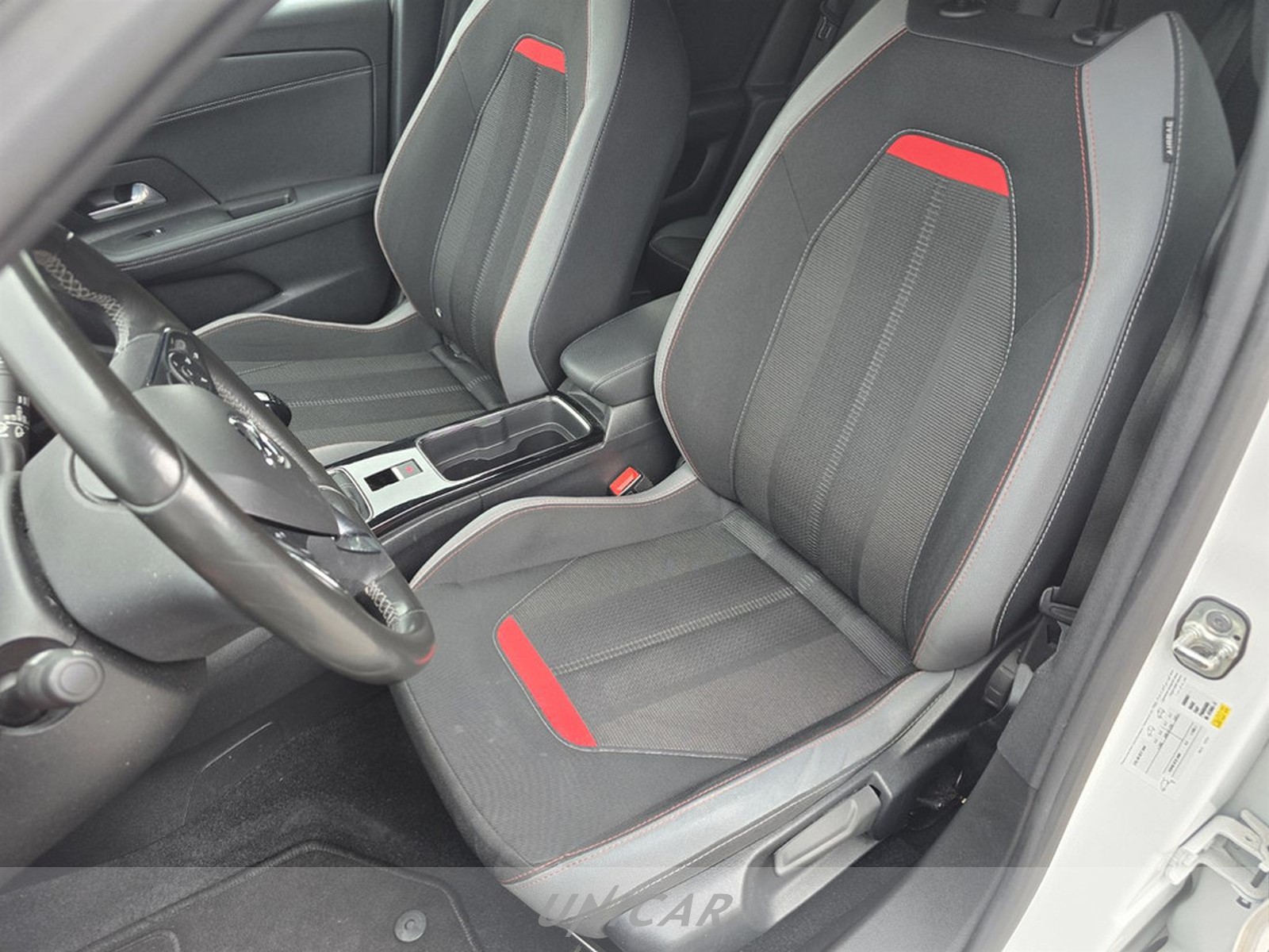 UNICAR Opel Mokka